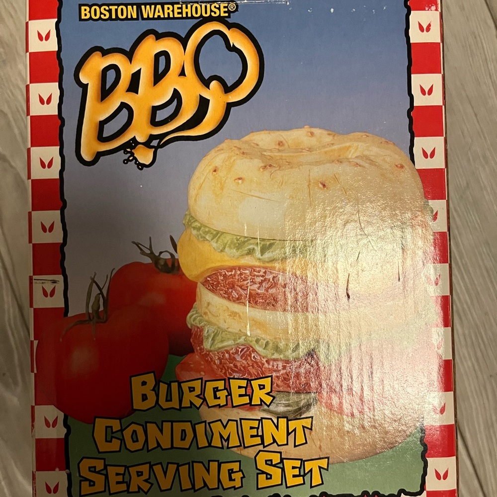 Boston Warehouse Burger Condiment Serving Set